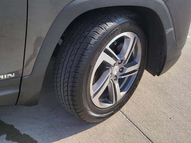 Used 2020 GMC Terrain SLT w/ Preferred Package FWD image 6
