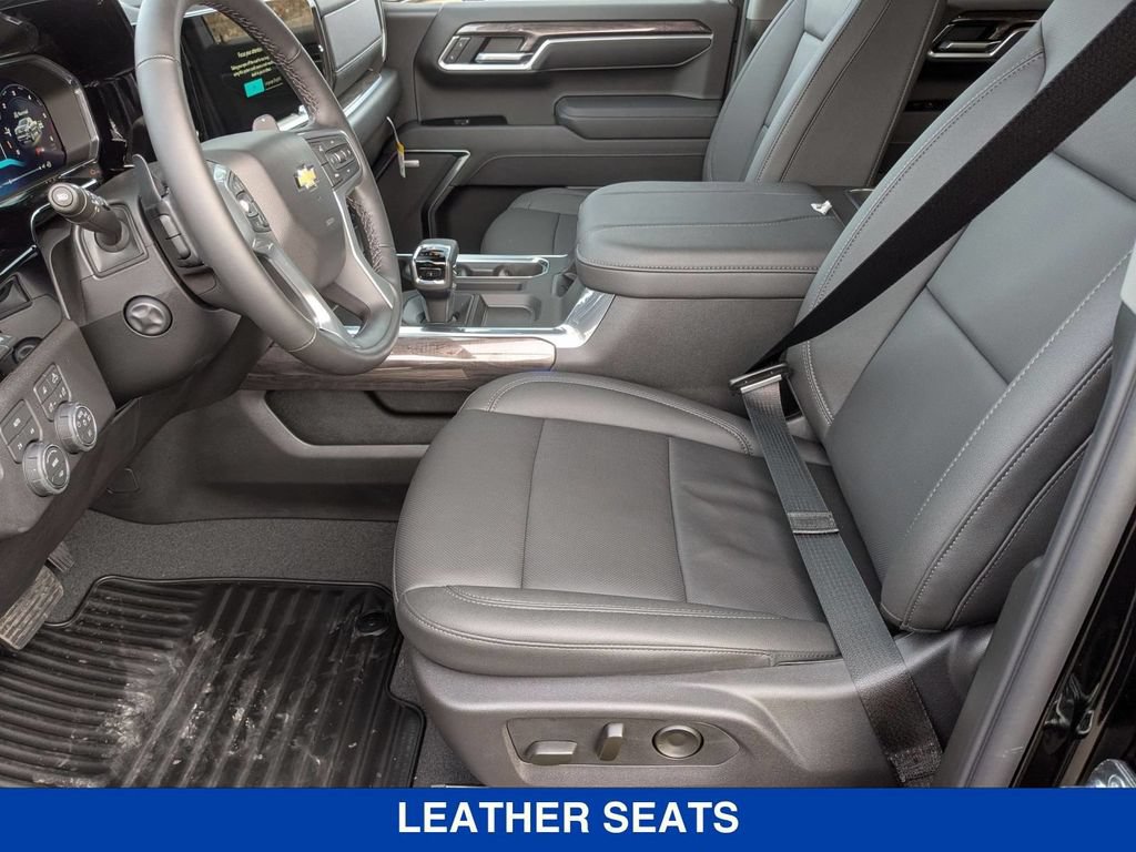 New 2026 Chevrolet Silverado 1500 LTZ w/ LTZ Premium Package AWD/4WD image 13