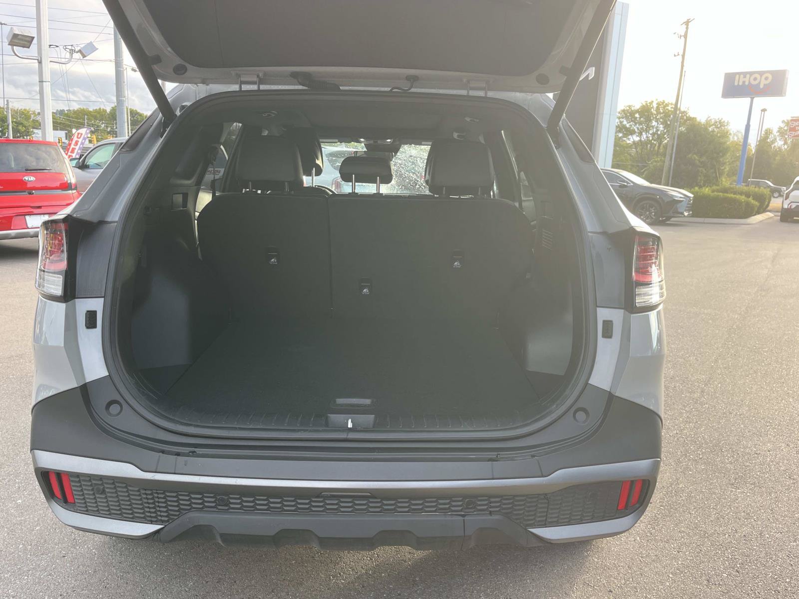 Used 2023 Kia Sportage X-Line w/ X-Line Premium Package AWD/4WD image 12