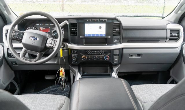 Used 2023 Ford F250 XLT AWD/4WD image 12
