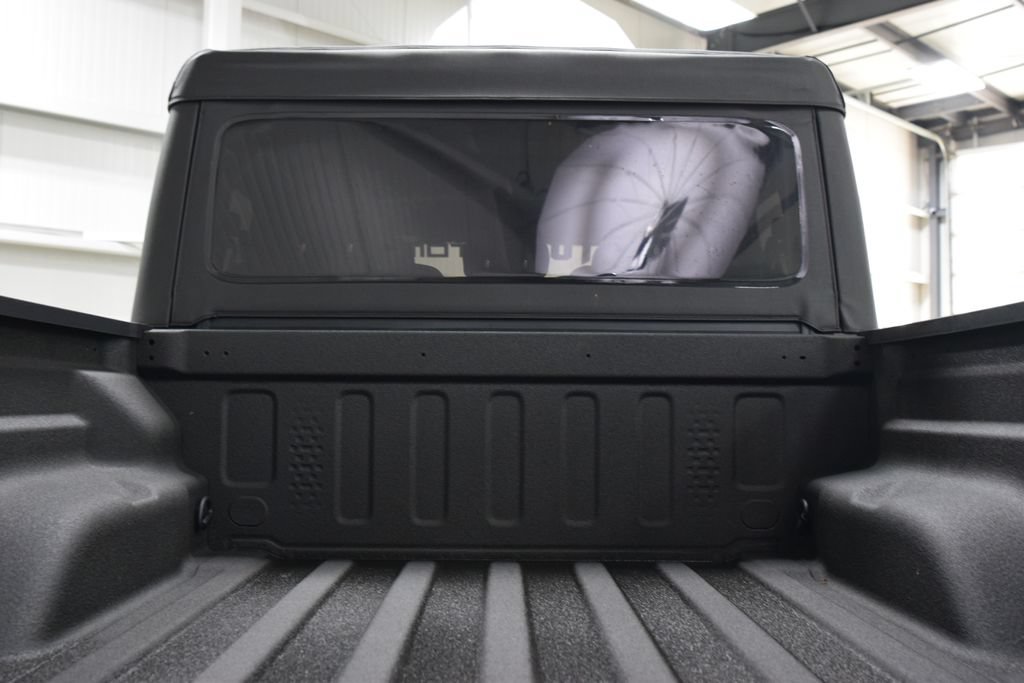 Used 2026 Jeep Gladiator Mojave w/ Safety Group AWD/4WD image 26
