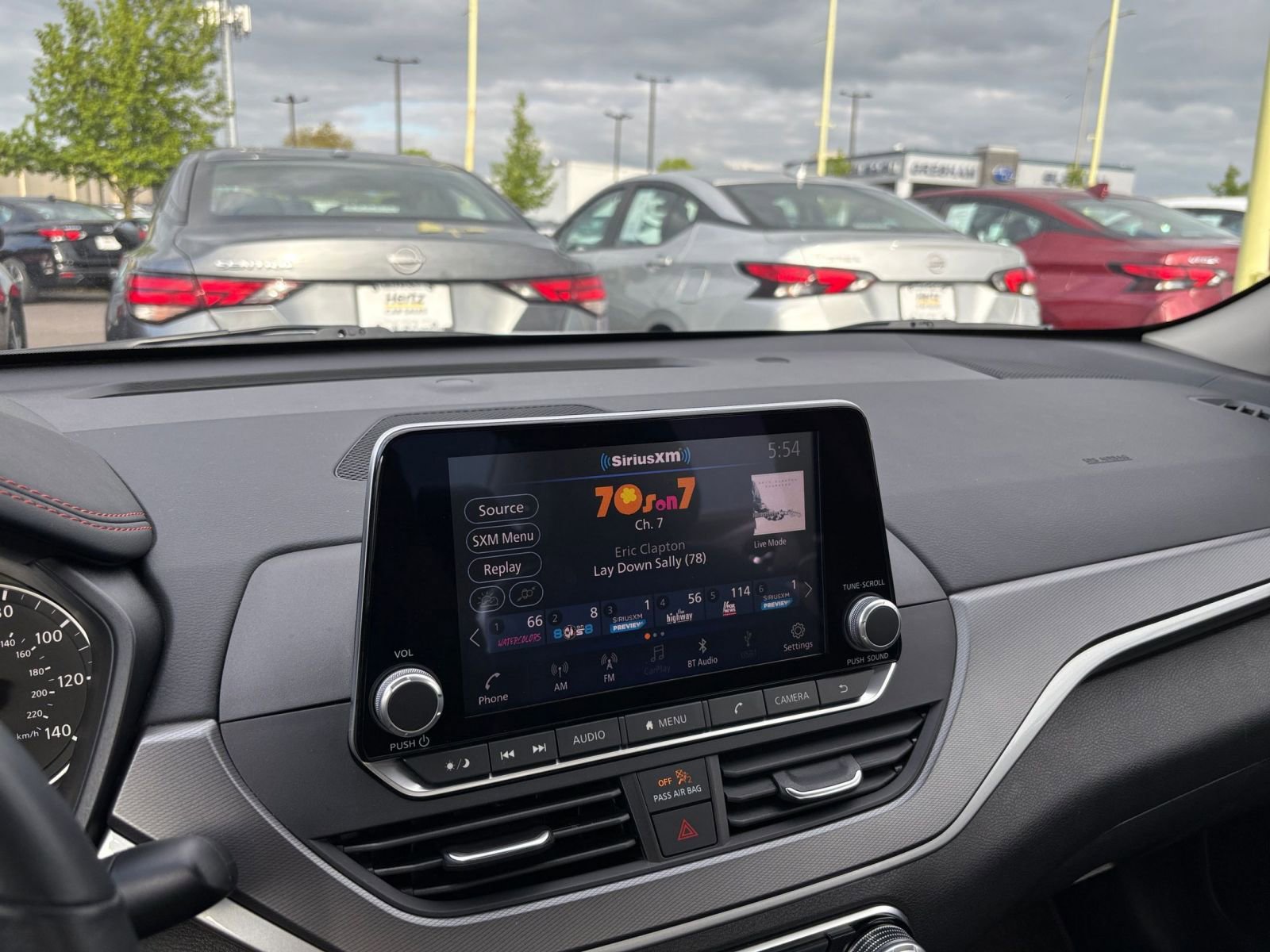 Used 2025 Nissan Altima 2.5 SR FWD image 17