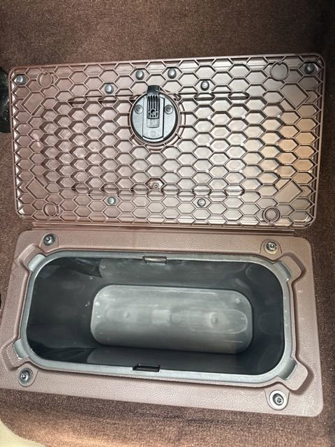 Used 2018 RAM 2500 Longhorn w/ Longhorn Southfork Package image 9