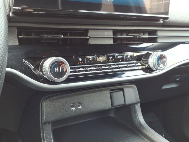 Used 2024 Honda Prologue EX image 17