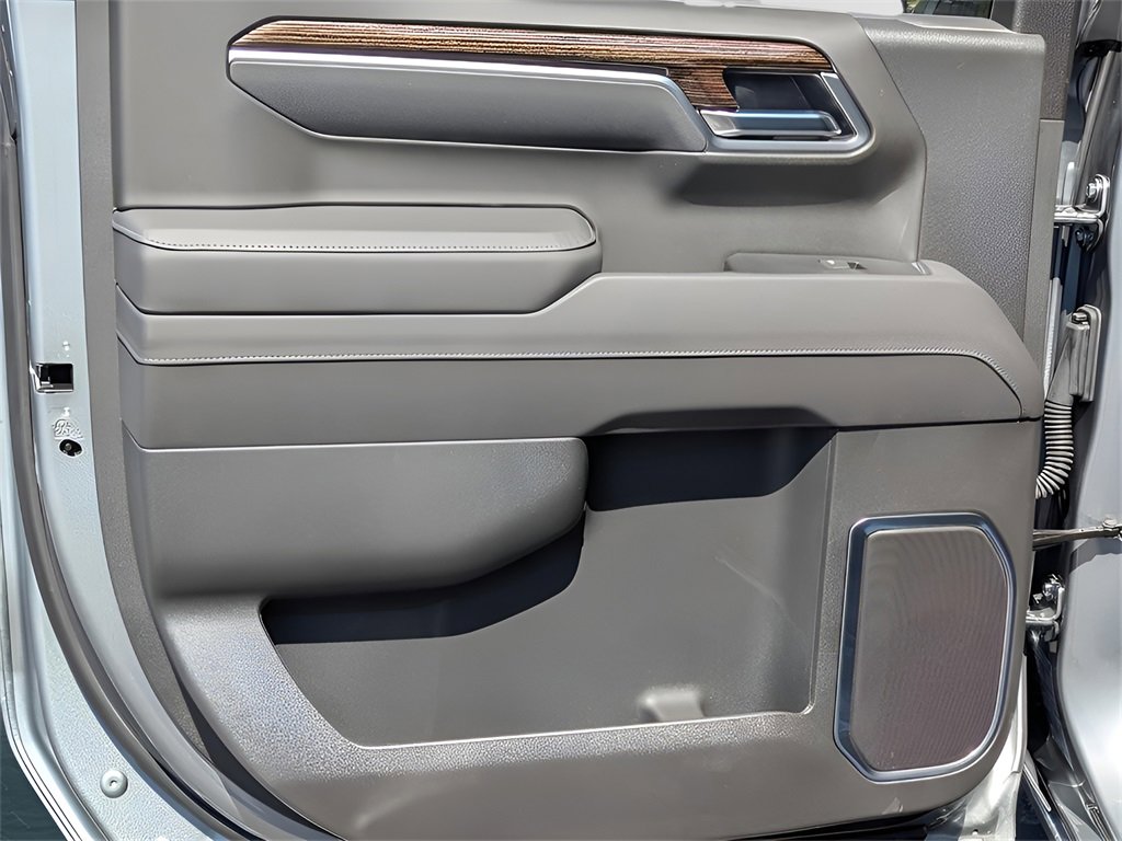 New 2026 GMC Sierra 1500 Elevation image 32
