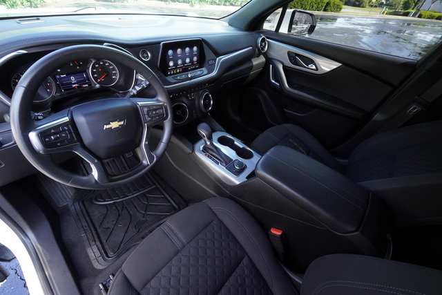 Used 2021 Chevrolet Blazer LT w/ LPO, Black Accent Package FWD image 20