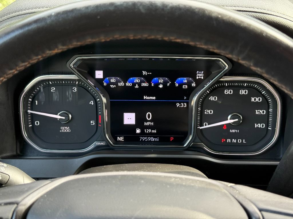 Used 2022 GMC Sierra 2500 AT4 w/ AT4 Premium Plus Package image 3