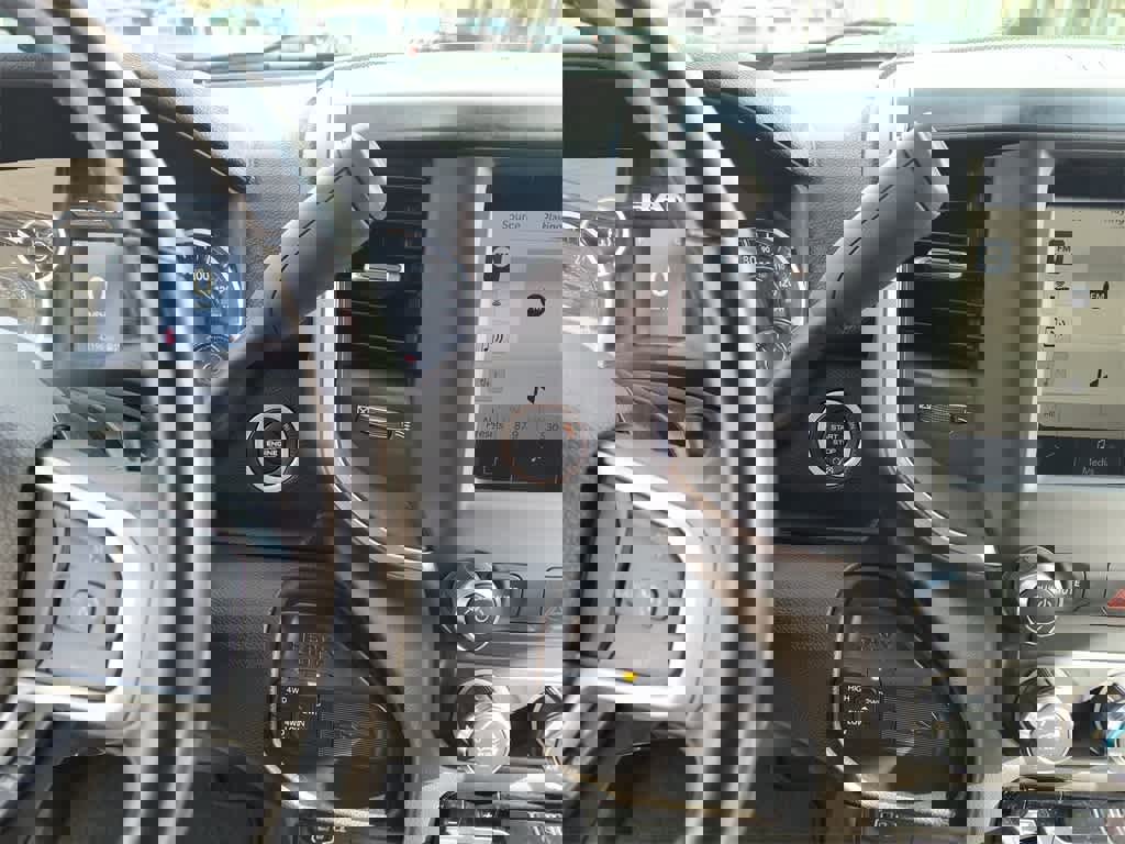 Used 2024 RAM 2500 Big Horn image 19