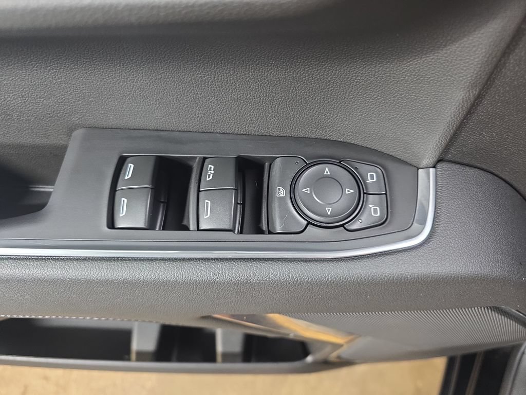 Used 2024 Chevrolet Silverado 1500 LT AWD/4WD image 27