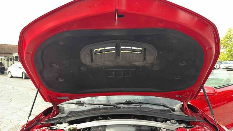 Used 2020 Chevrolet Camaro SS RWD image 33