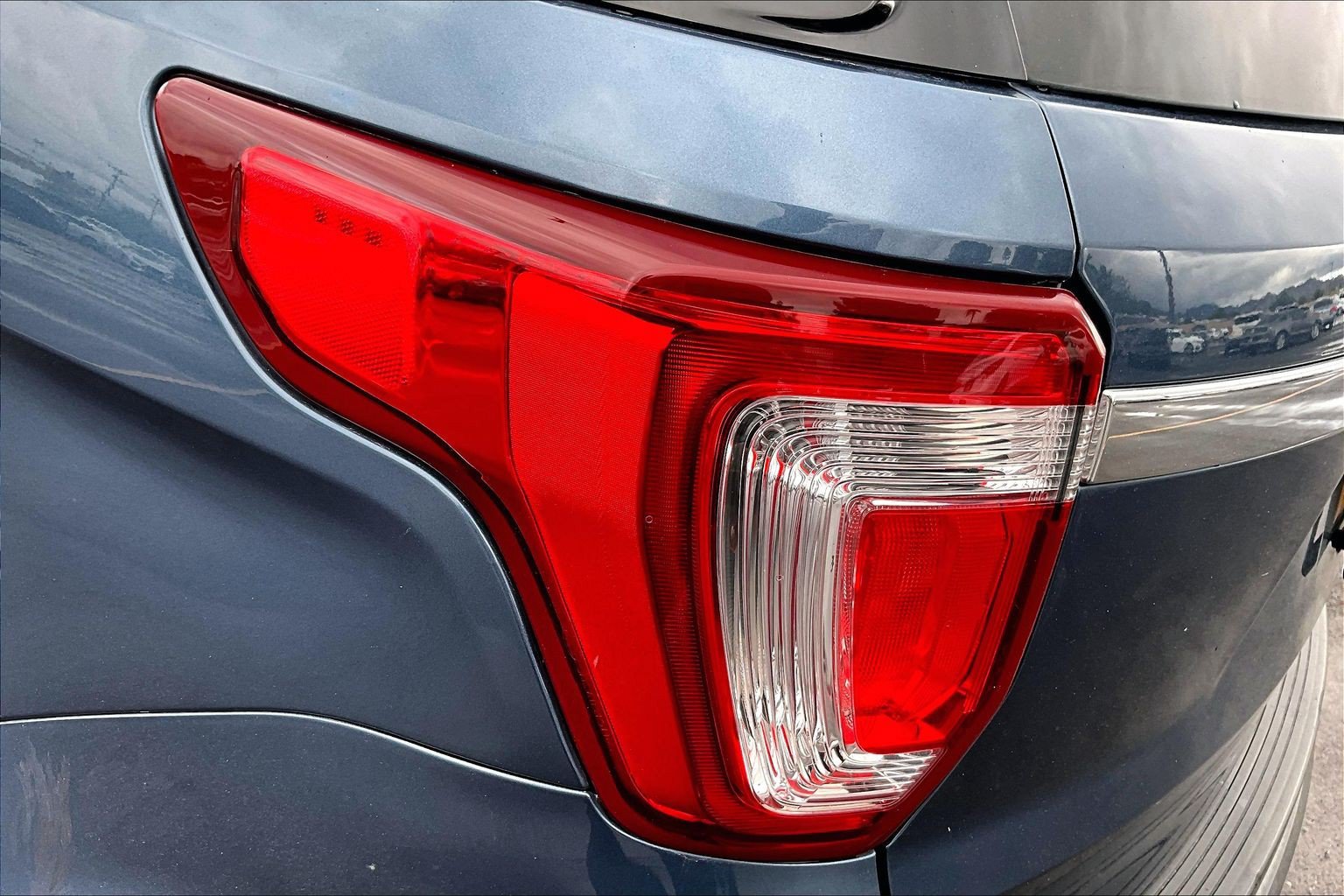 Used 2018 Ford Explorer FWD image 28