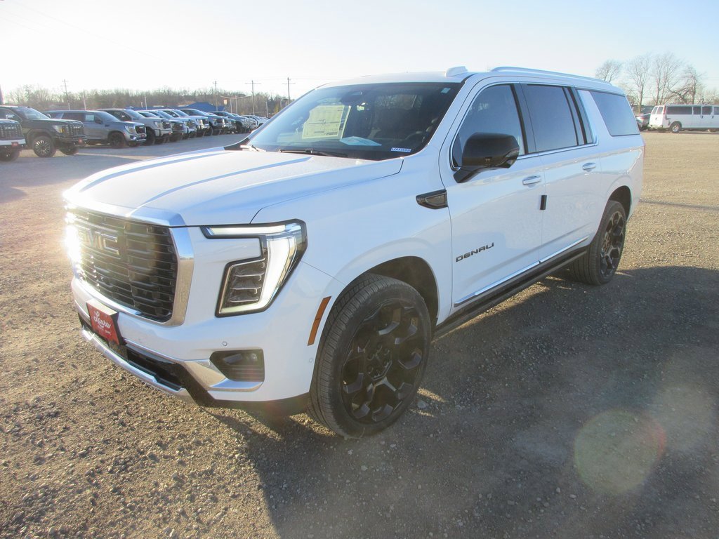 New 2026 GMC Yukon XL Denali w/ Denali Reserve Package image 9