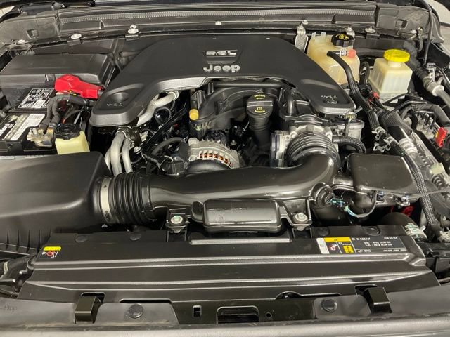 Used 2020 Jeep Gladiator Overland w/ Popular Equipment Package image 9