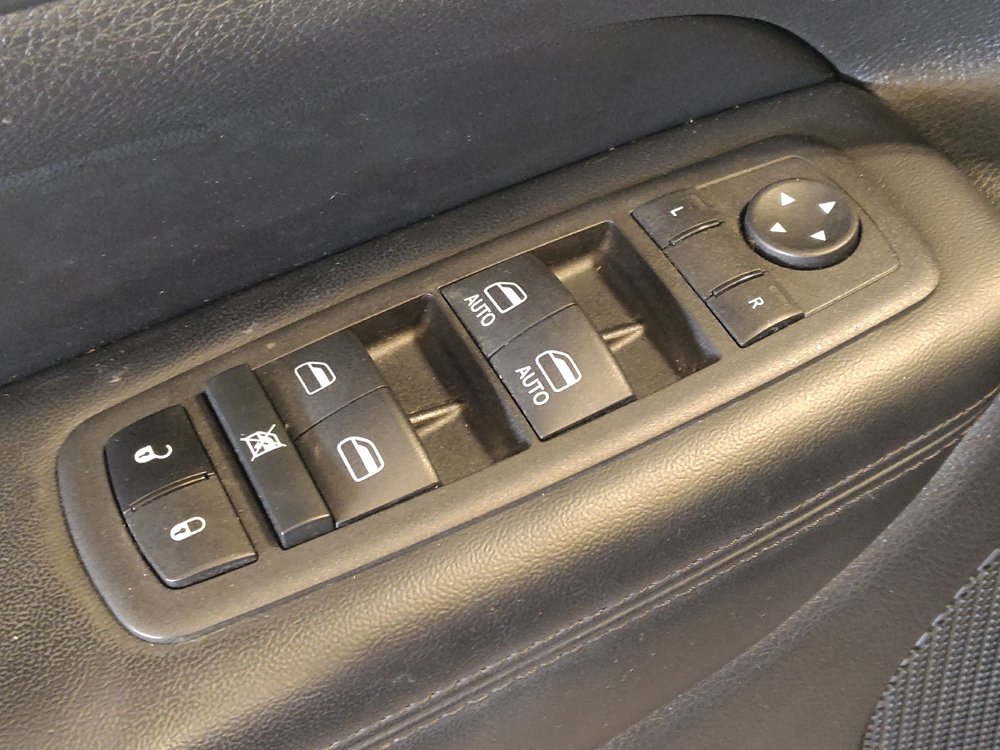 Used 2022 Jeep Grand Cherokee Laredo E RWD image 27