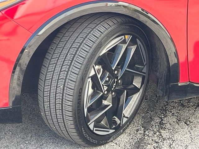 Certified 2025 Kia K4 GT-Line Turbo w/ GT-Line Premium Package FWD image 3