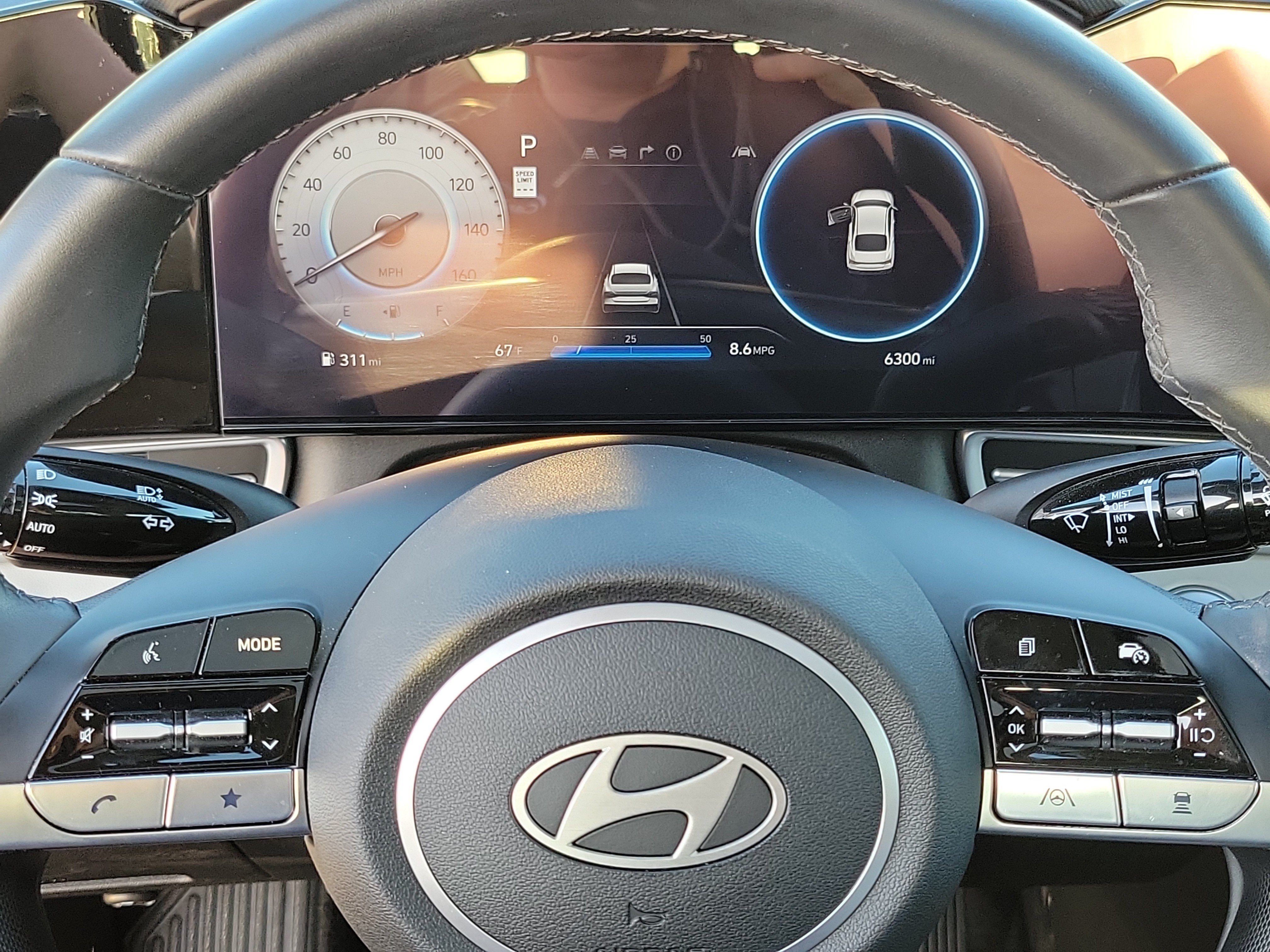 Certified 2025 Hyundai Elantra Limited FWD image 12