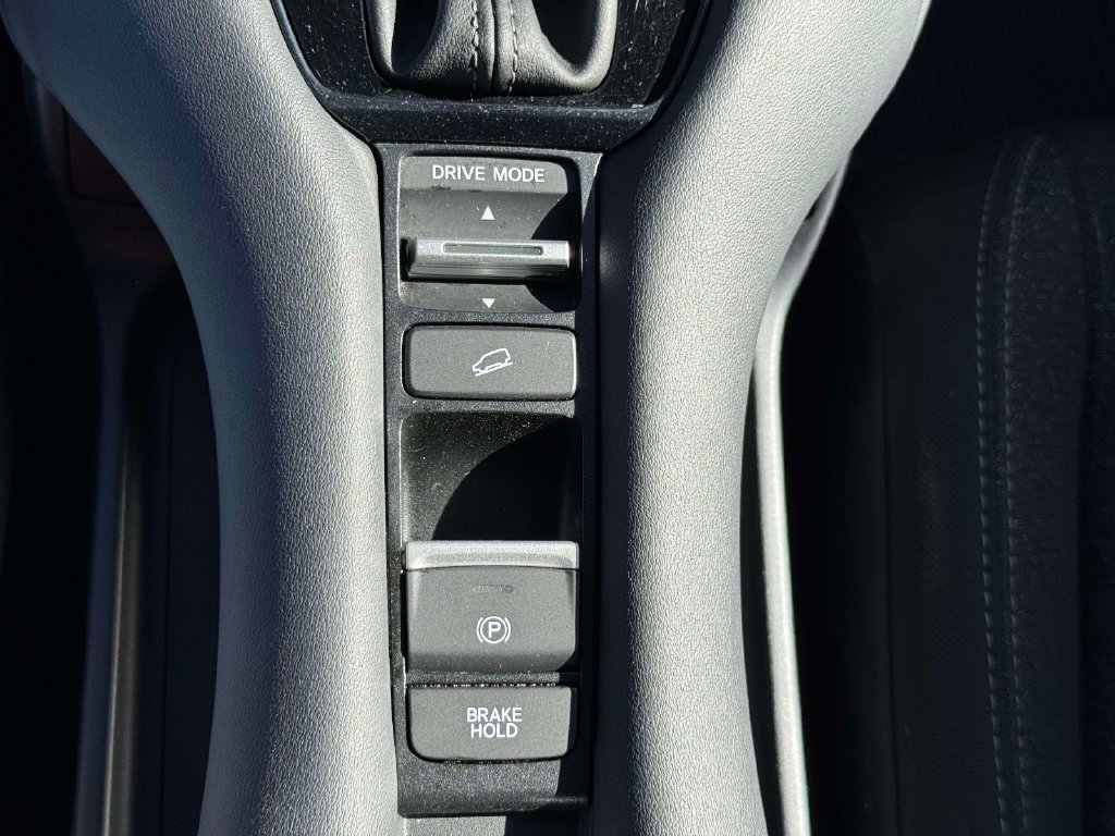 Used 2024 Honda HR-V LX image 30