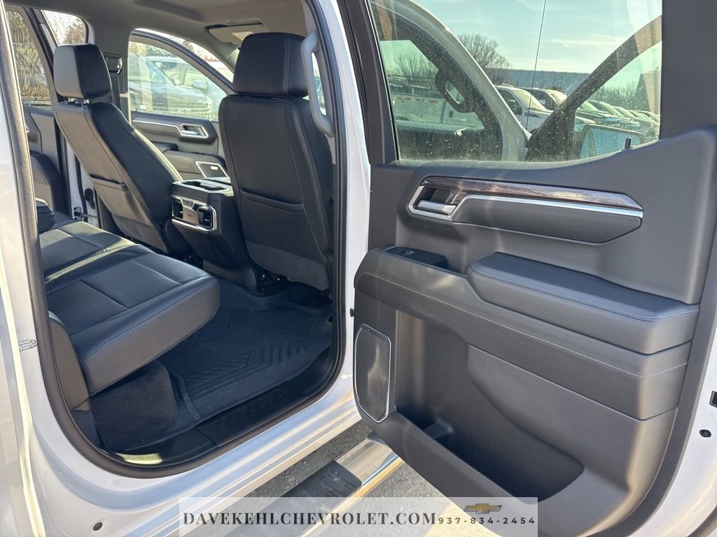 Used 2022 Chevrolet Silverado 1500 LTZ AWD/4WD image 24