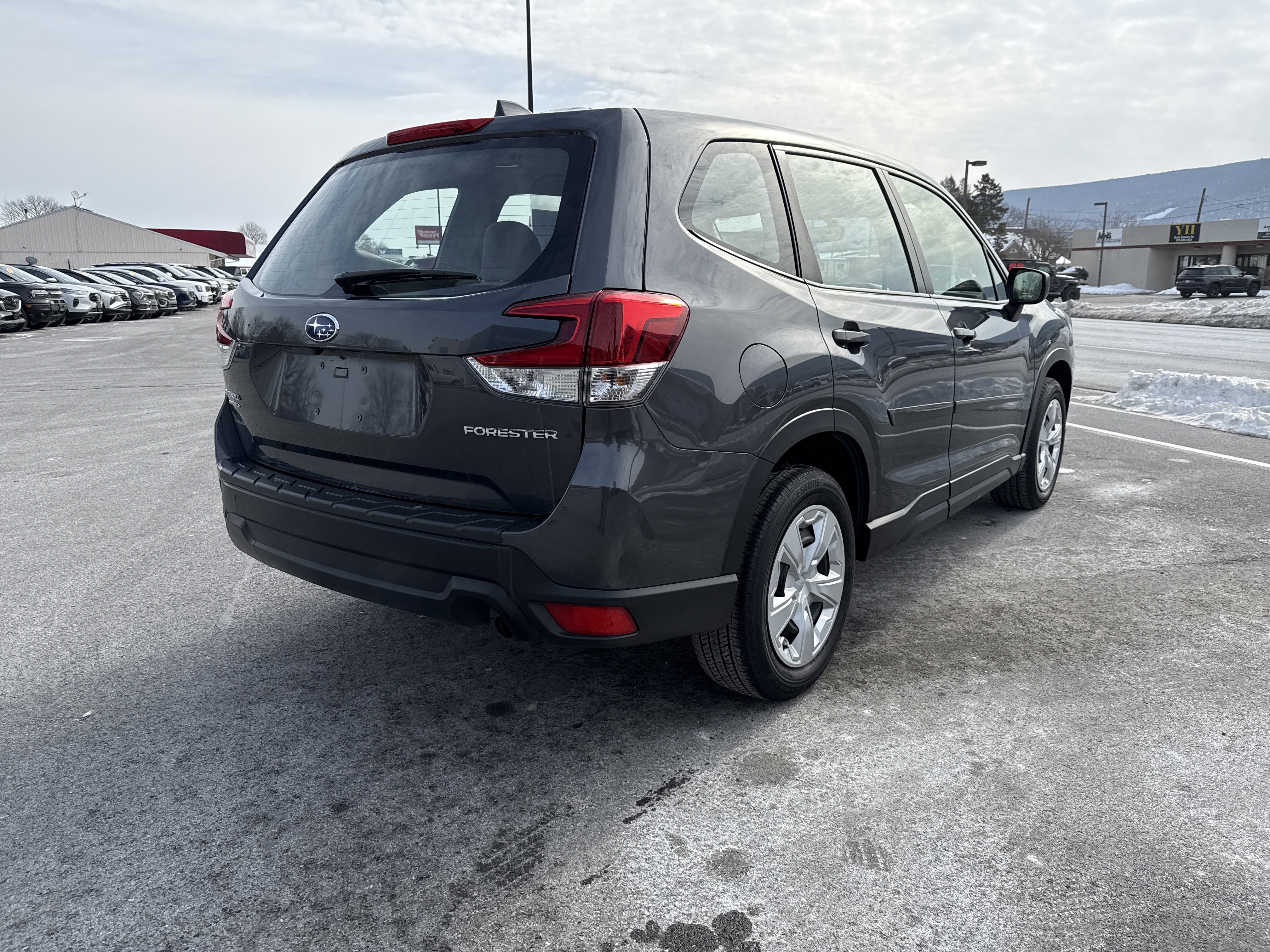 Used 2022 Subaru Forester image 3