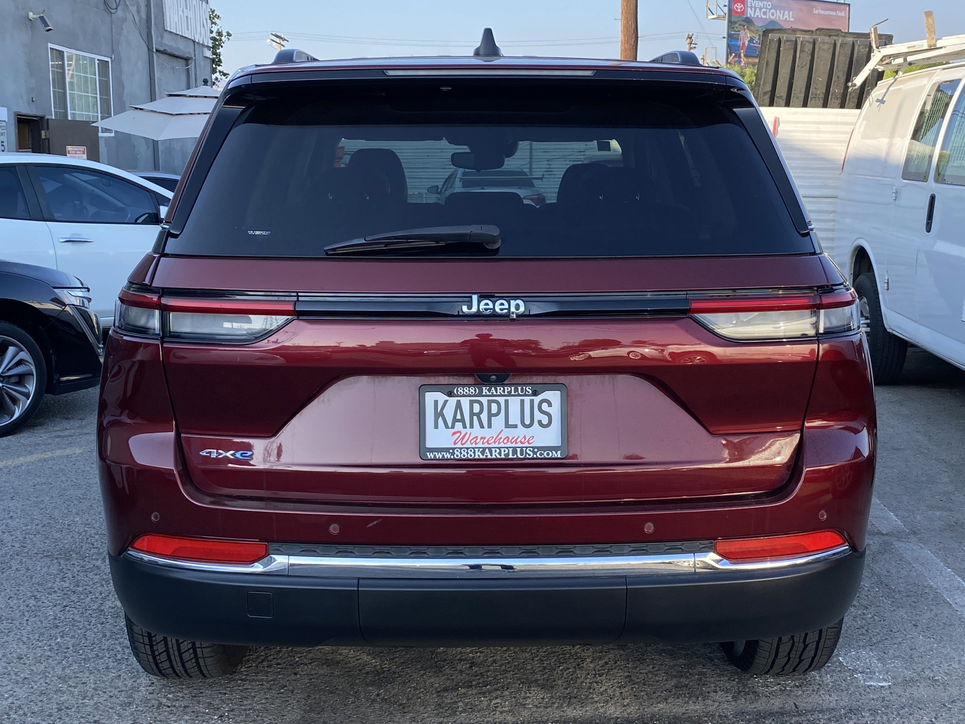 Used 2023 Jeep Grand Cherokee 4WD 4xe image 9