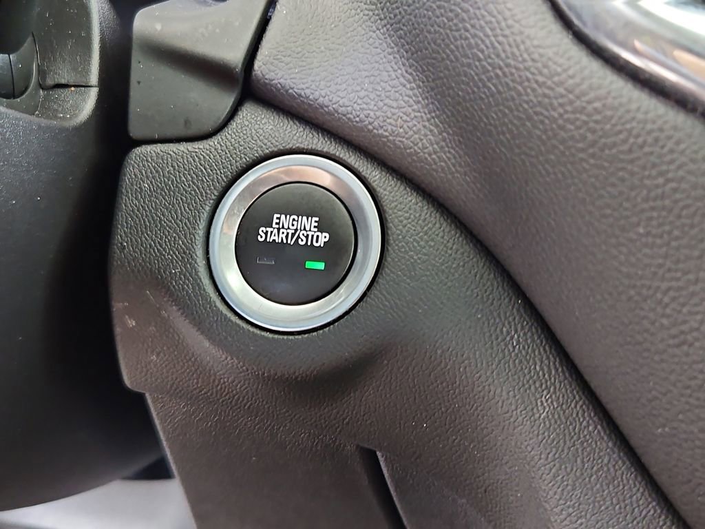 Used 2024 Chevrolet Equinox LT FWD image 16