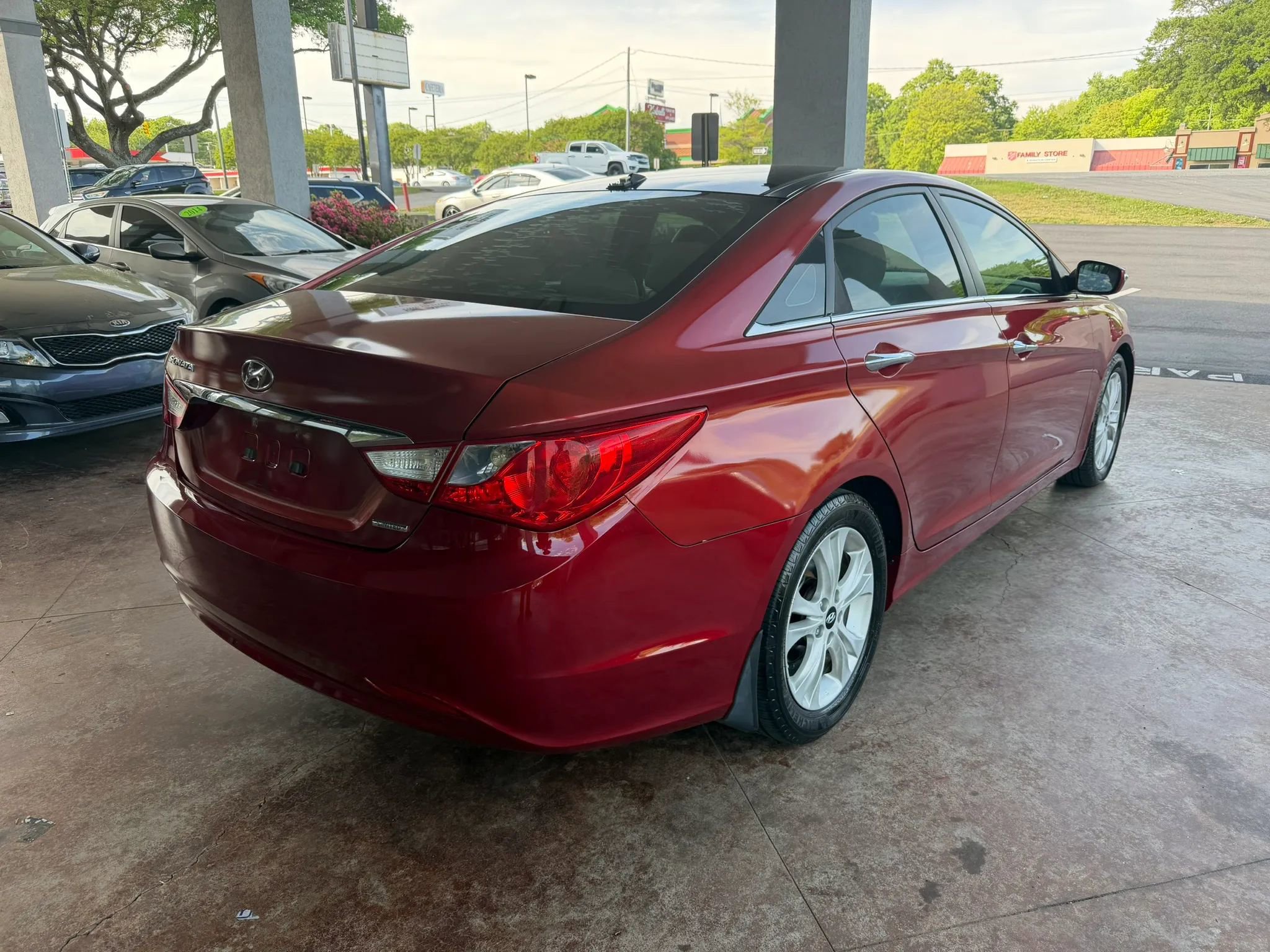 Used 2012 Hyundai Sonata Limited FWD image 6