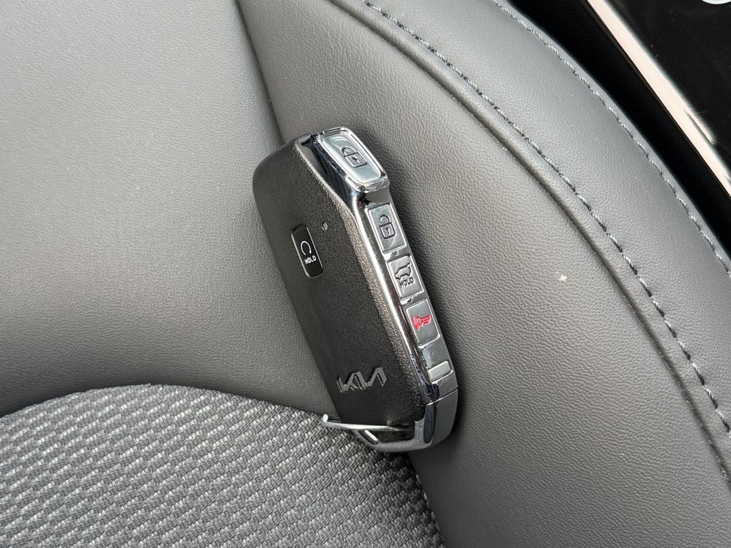 Used 2024 Kia Niro Wind FWD image 31