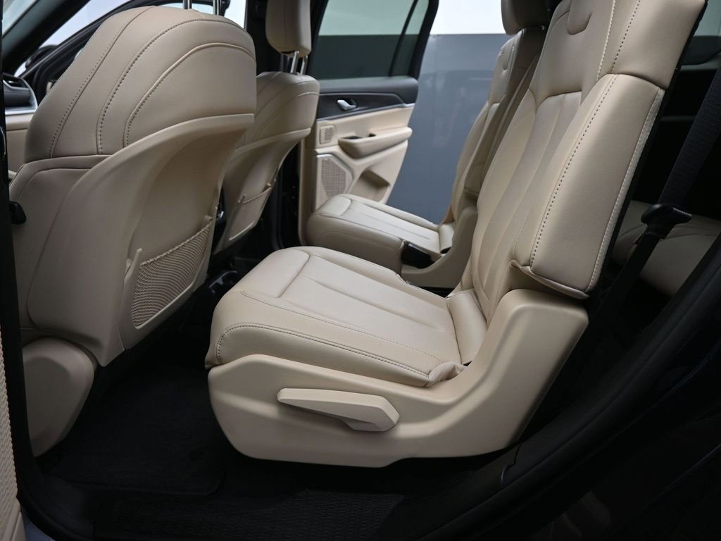 Used 2024 Jeep Grand Cherokee L Limited w/ Trailer Tow Package image 13