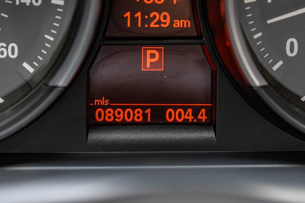 Used 2011 BMW Z4 sDrive30i w/ Premium Pkg RWD image 19