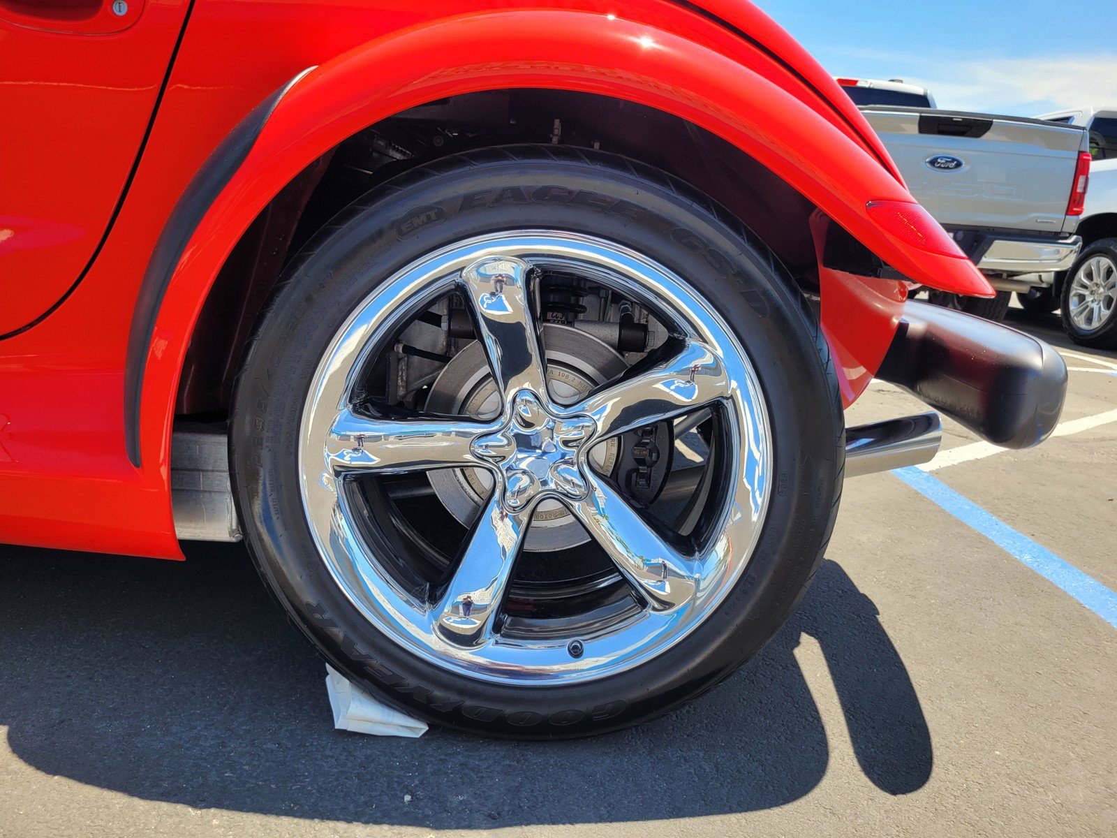 Used 1999 Plymouth Prowler RWD image 25