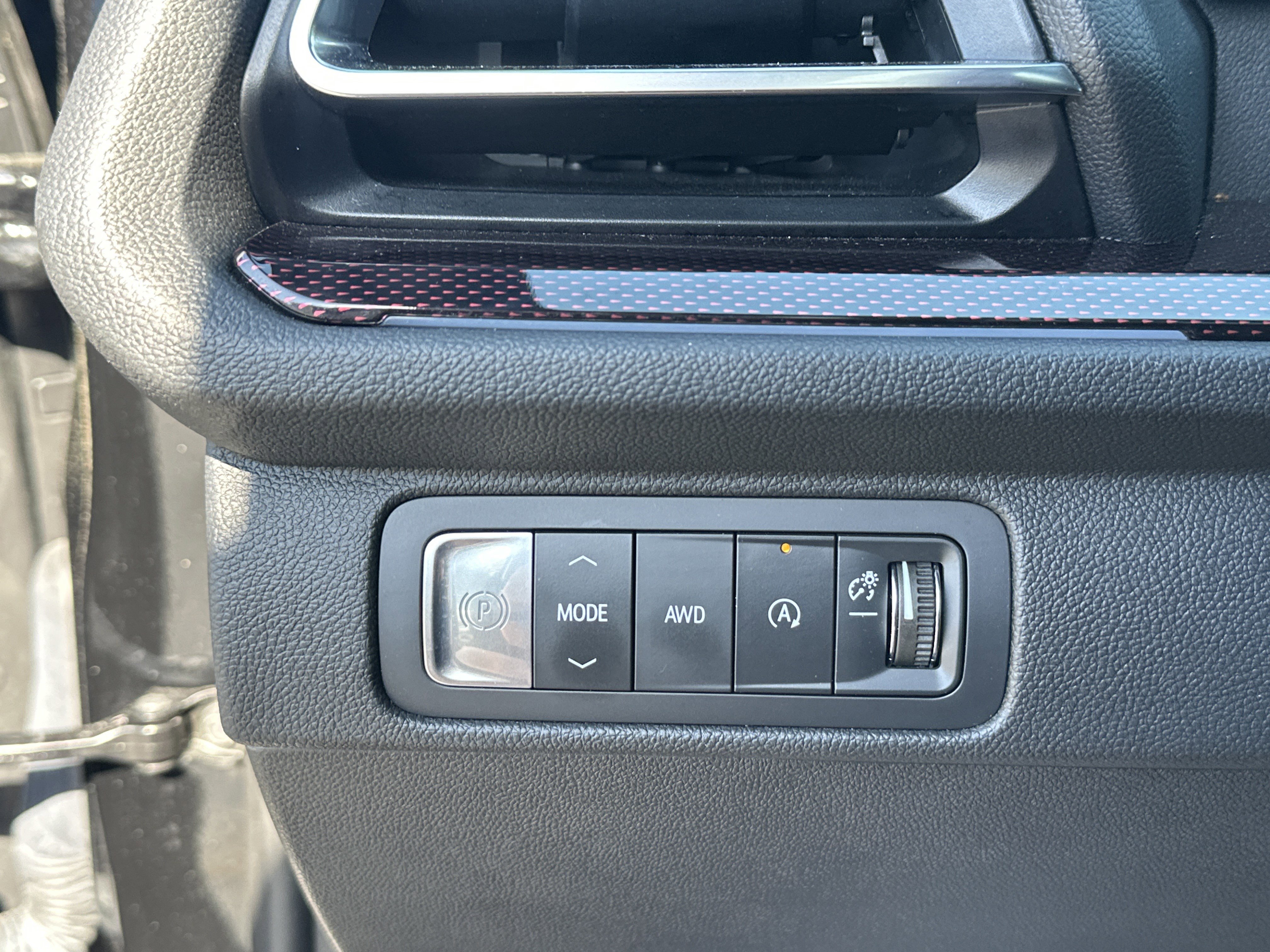 Certified 2024 Chevrolet Traverse Z71 w/ LPO, Floor Liner Package AWD/4WD image 25