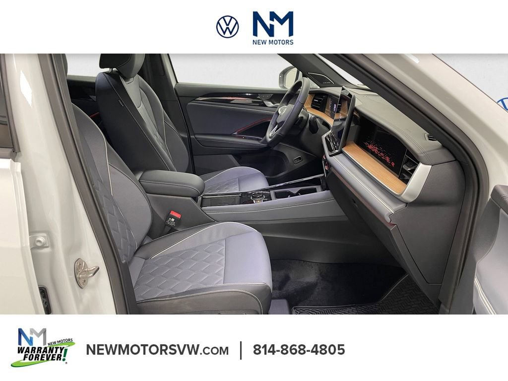 New 2026 Volkswagen Tiguan SEL R-Line image 13