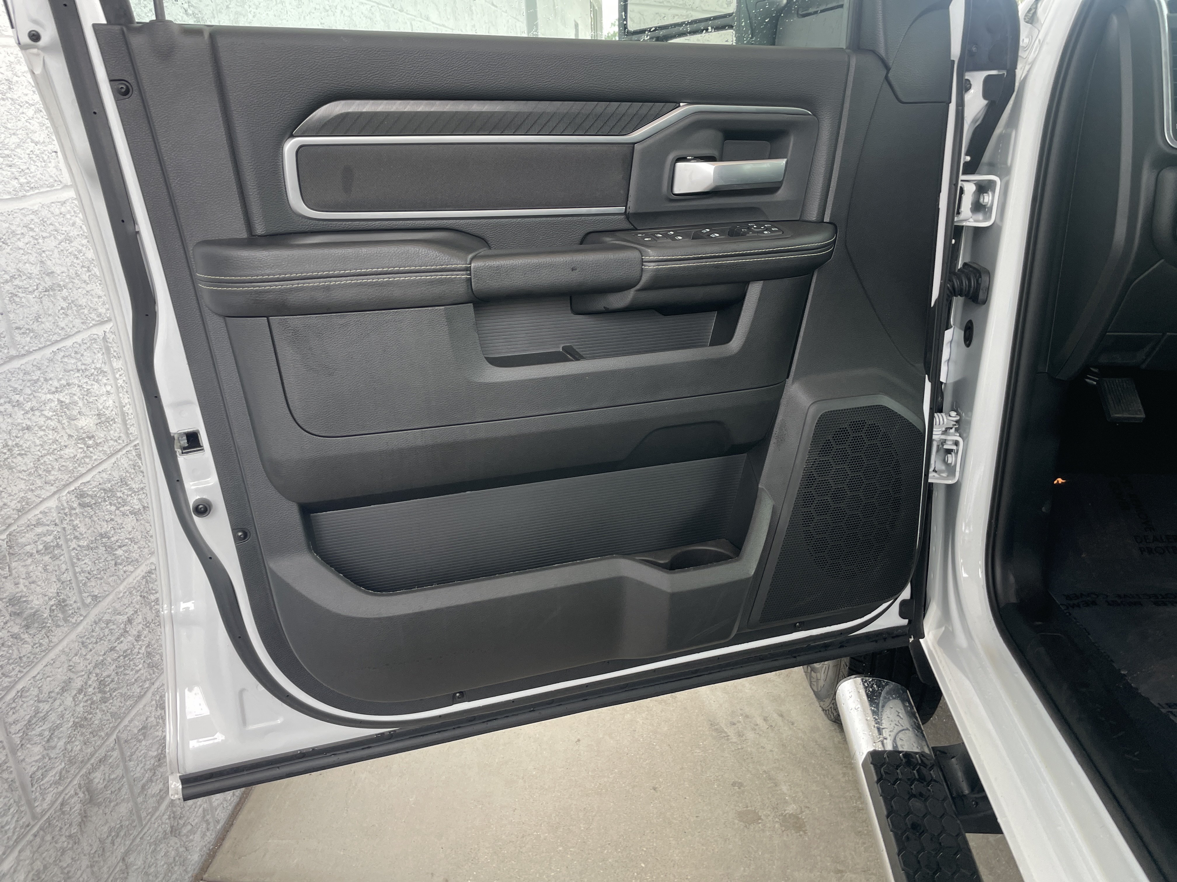 Used 2026 RAM 3500 Big Horn AWD/4WD image 13
