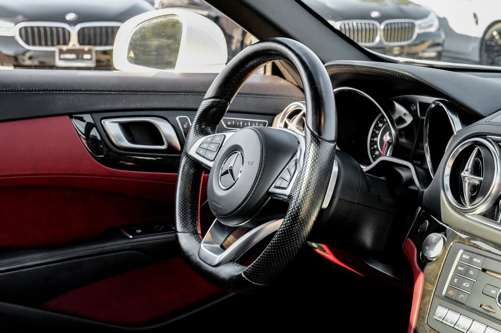 Used 2018 Mercedes-Benz SL 550 image 11