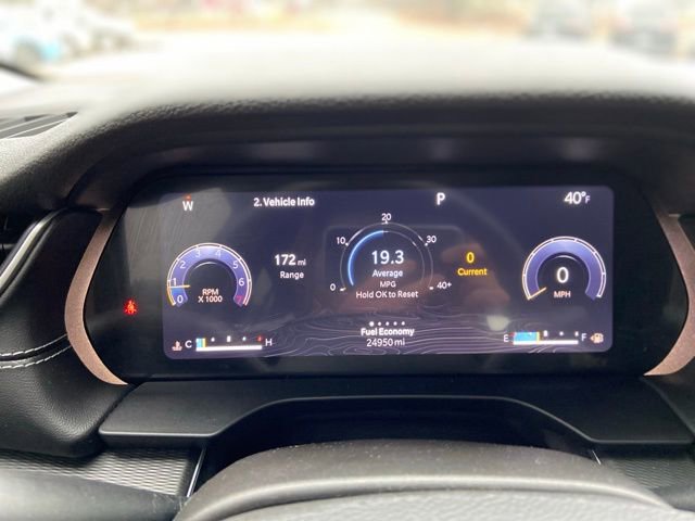 Used 2023 Jeep Grand Cherokee Laredo image 23