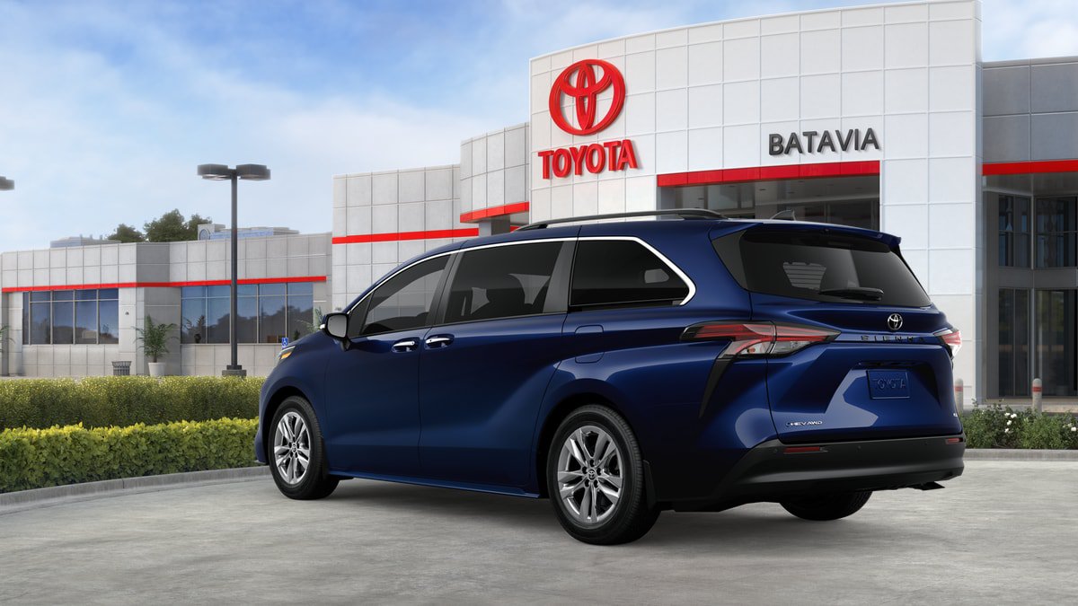 New 2026 Toyota Sienna XLE AWD/4WD image 6