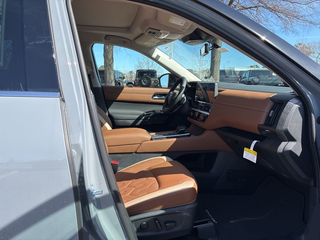 New 2026 Nissan Pathfinder Platinum w/ Cargo Package image 20