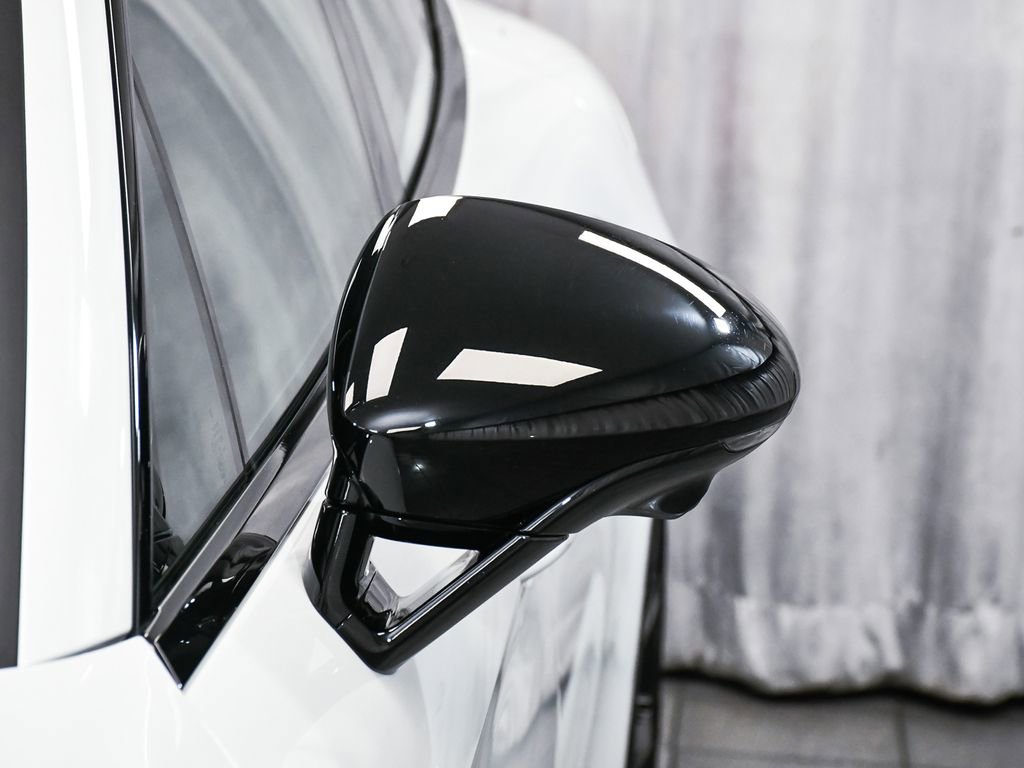 Used 2025 Porsche Panamera 4 image 80