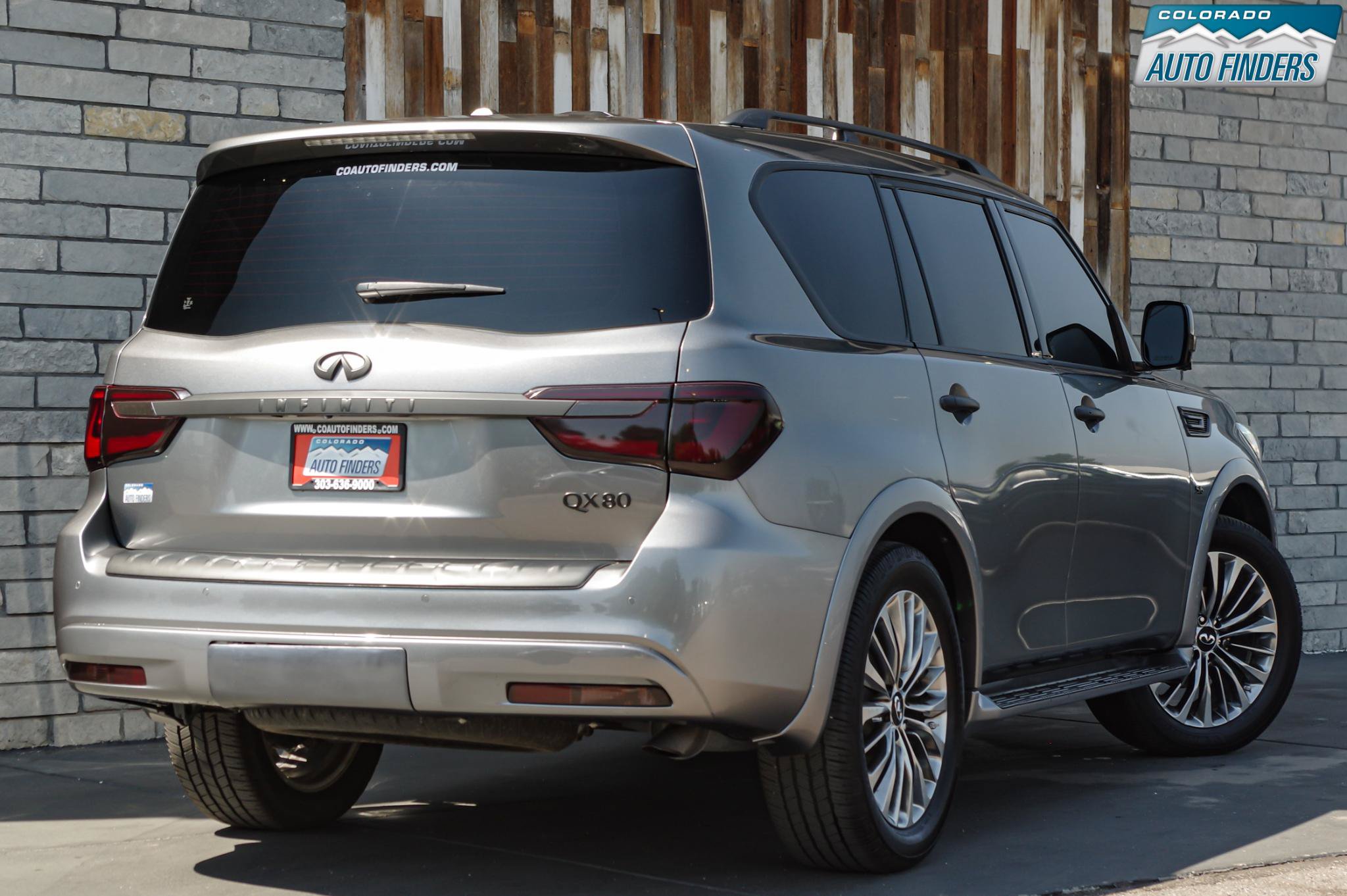Used 2019 INFINITI QX80 Luxe w/ 22" Wheel Package AWD/4WD image 7