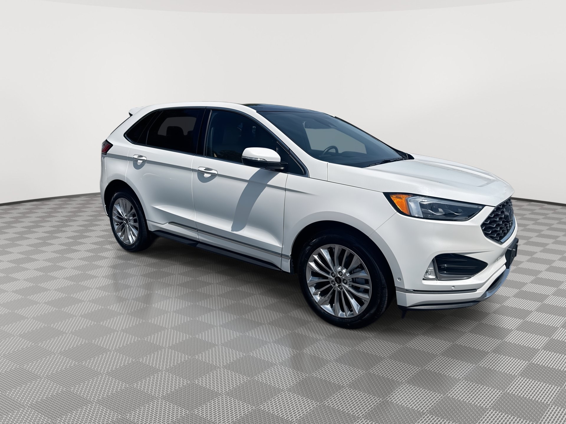 Used 2024 Ford Edge Titanium w/ Titanium Elite Package AWD/4WD image 2