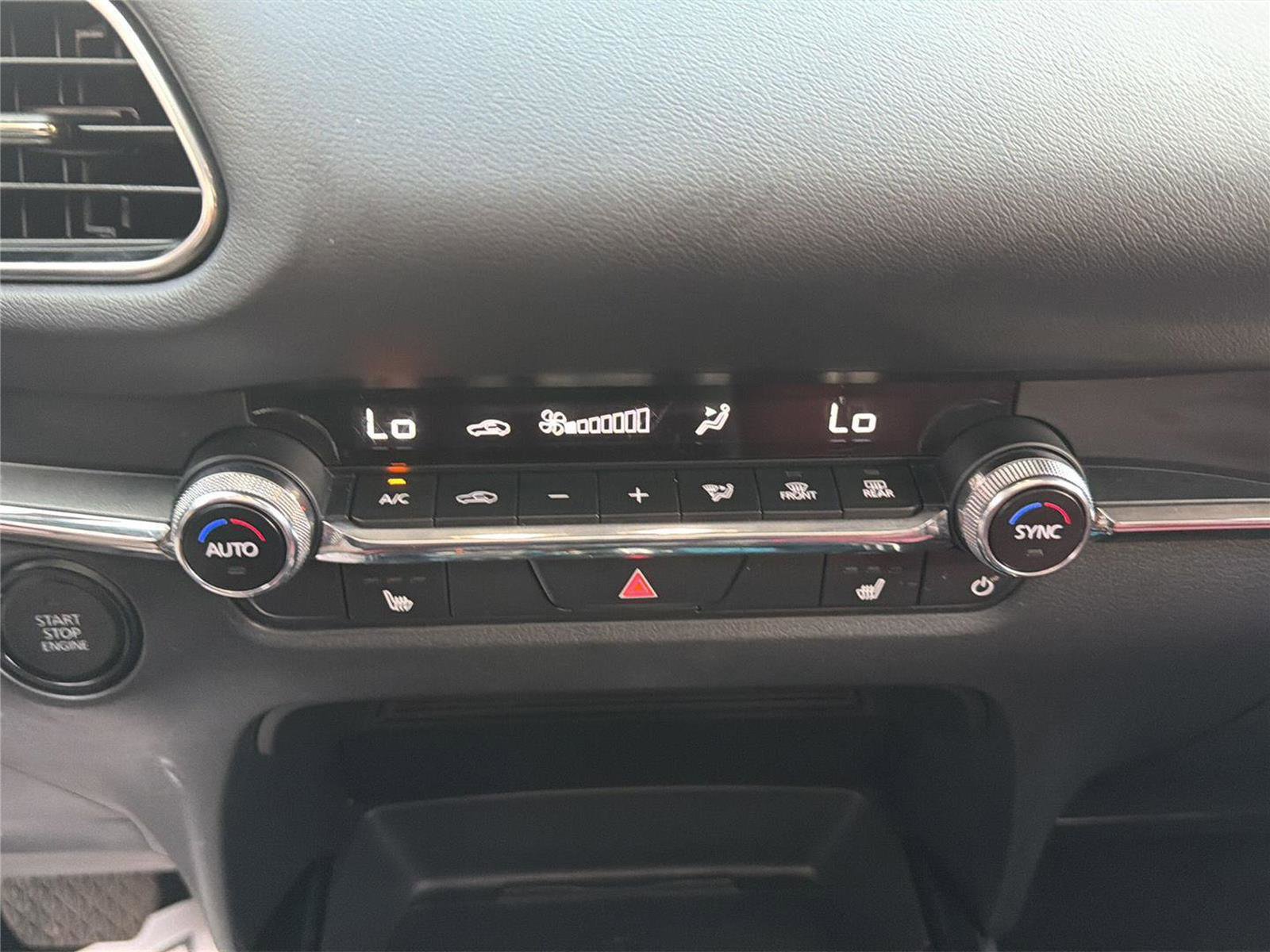 Used 2024 MAZDA CX-30 AWD 2.5 S w/ Preferred Package image 11