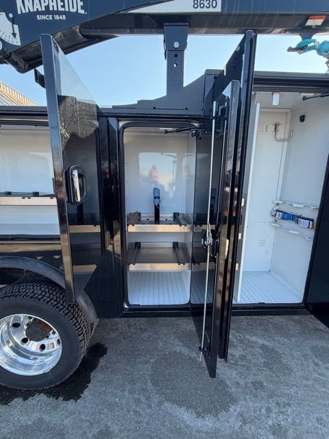 New 2026 Ford F550 4x4 Supercab Super Duty w/ XLT Value Package image 26