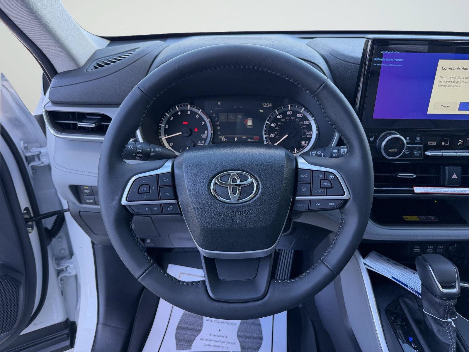 New 2026 Toyota Highlander XLE AWD/4WD image 18