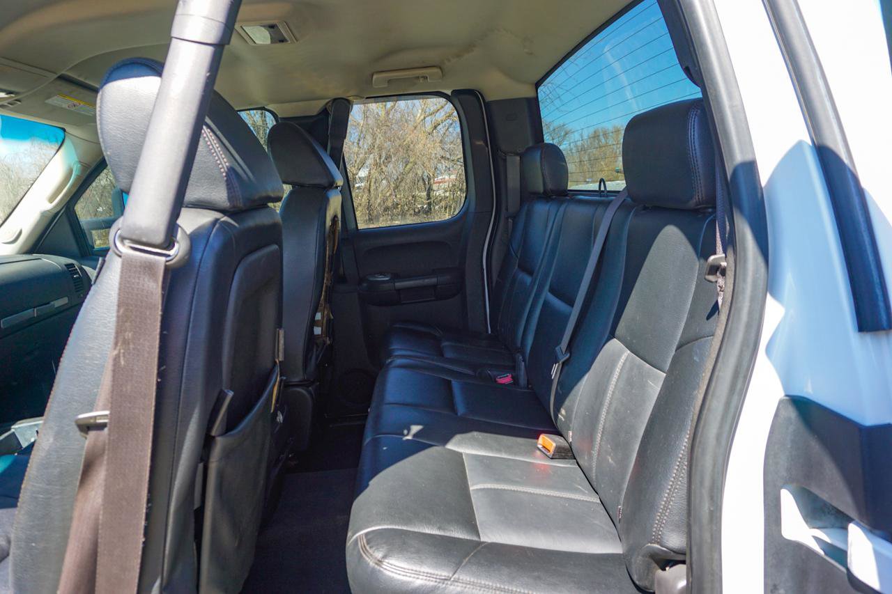 Used 2007 Chevrolet Silverado 2500 LT w/ Suspension Package, Off-Road image 19
