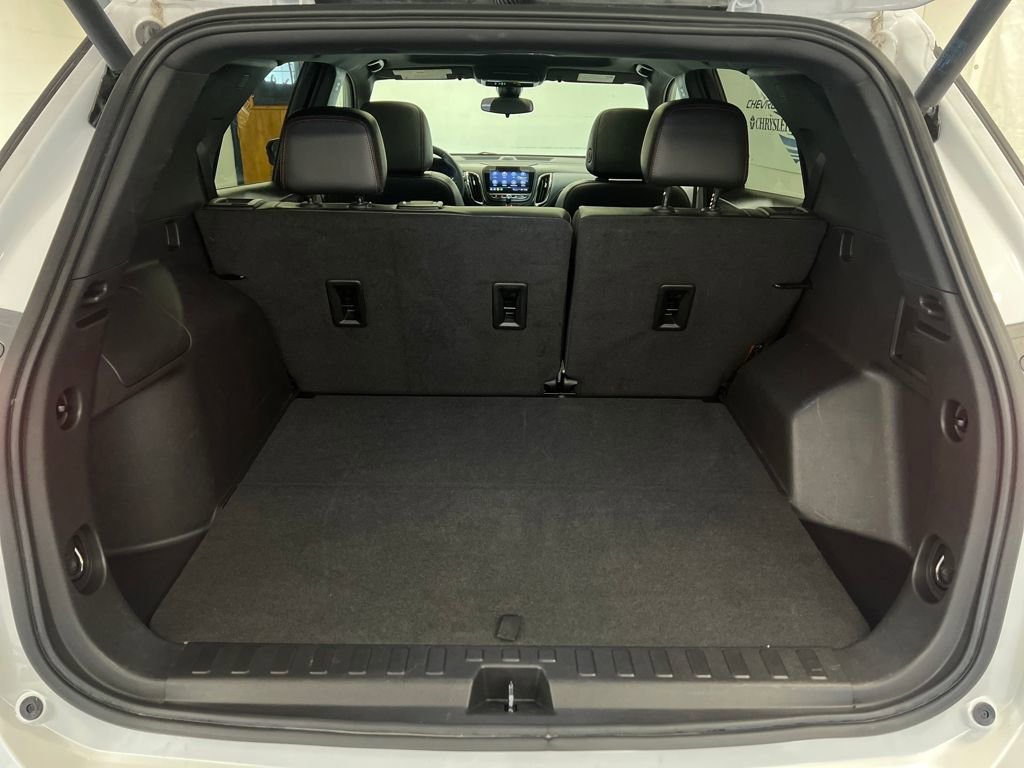 Used 2023 Chevrolet Equinox RS w/ RS Leather Package image 45