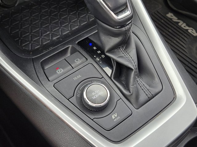 Used 2020 Toyota RAV4 XSE w/ XSE Grade Weather Package AWD/4WD image 30