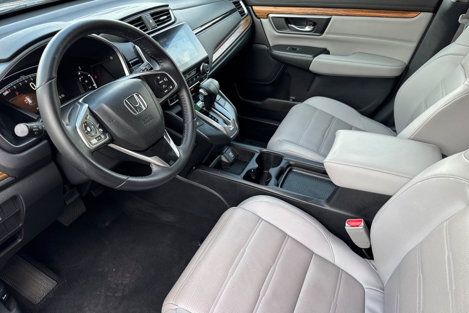 Used 2017 Honda CR-V Touring image 4