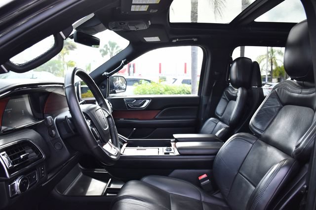 Used 2020 Lincoln Navigator Reserve RWD image 21