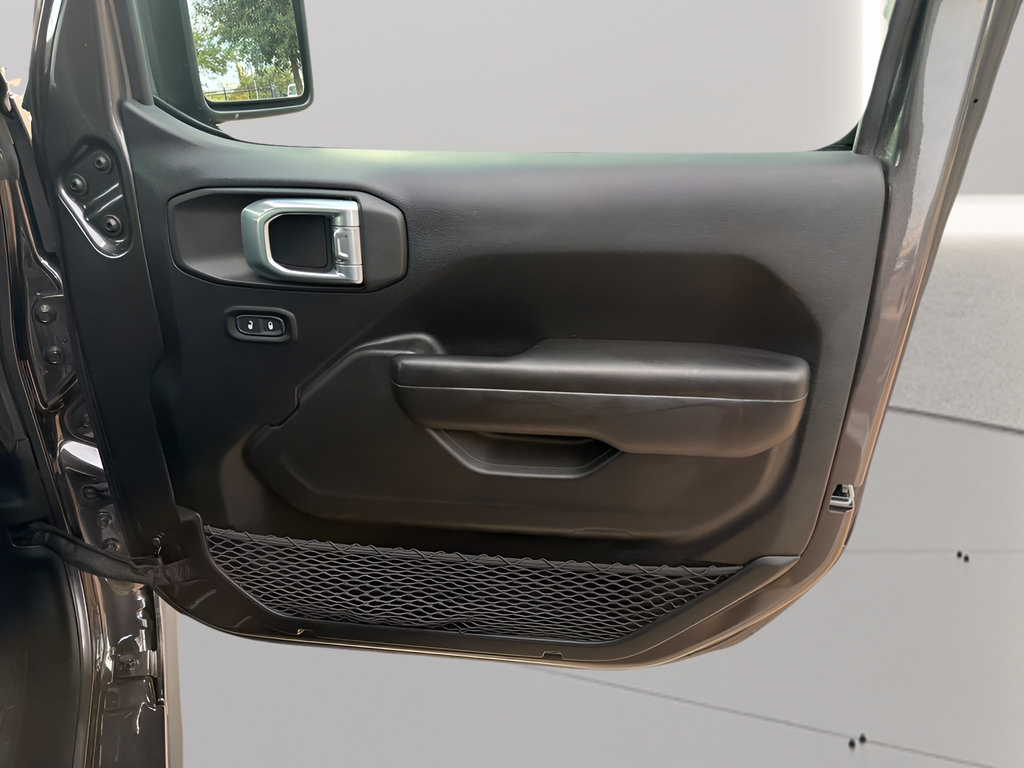 Used 2021 Jeep Gladiator Sport AWD/4WD image 40
