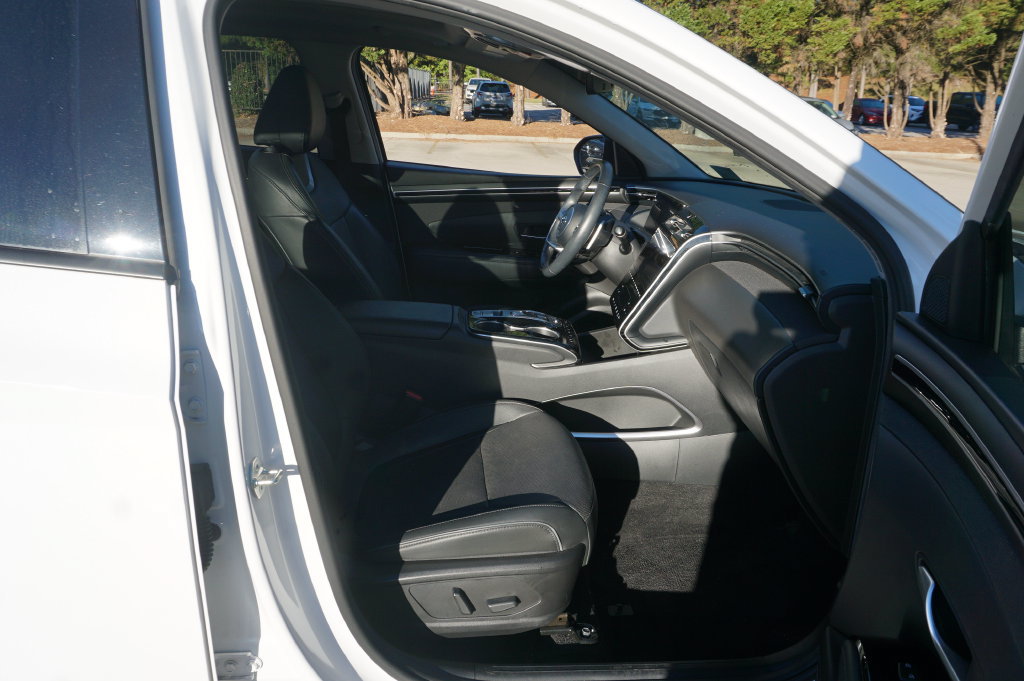 Used 2023 Hyundai Tucson Limited AWD/4WD image 19